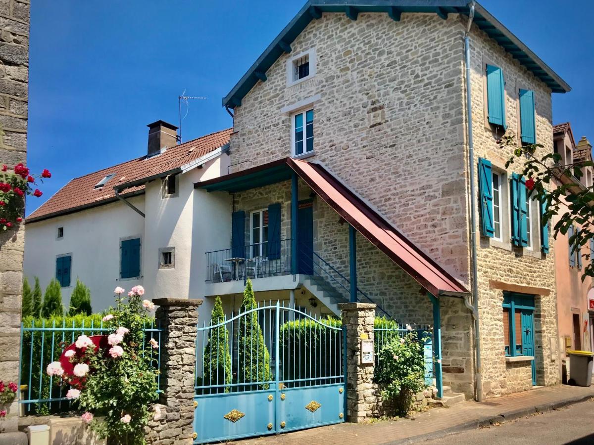 Manoir Saint-Pierre Bed & Breakfast Villersexel Exterior photo