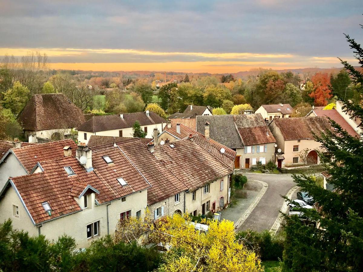 Manoir Saint-Pierre Bed & Breakfast Villersexel Exterior photo