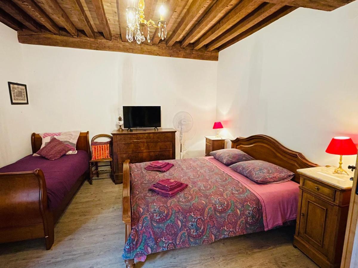 Manoir Saint-Pierre Bed & Breakfast Villersexel Exterior photo